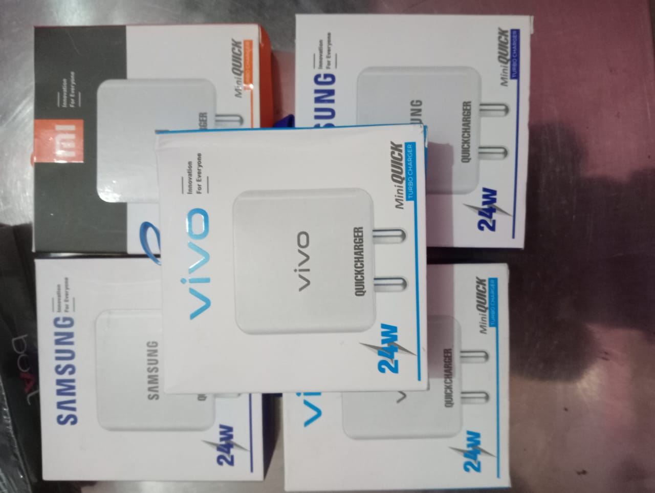 24 Watt Realme /oppo/vivo/oneplus Type Charger With Cable (Box Packing, 6 Month Warranty)